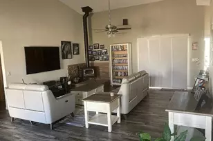 6581 Bartlett, Phelan, CA 92371 - Photo 19