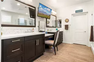 12528 Locke Cir, Riverside, CA 92503 - Photo 17