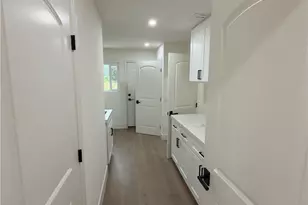 30716 E Sunset Dr, Redlands, CA 92373 - Photo 11