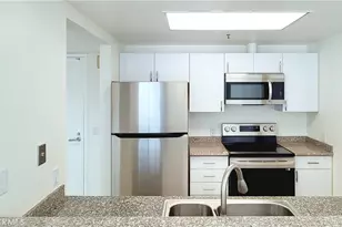 989 Webster St, Oakland, CA 94607 - Photo 9