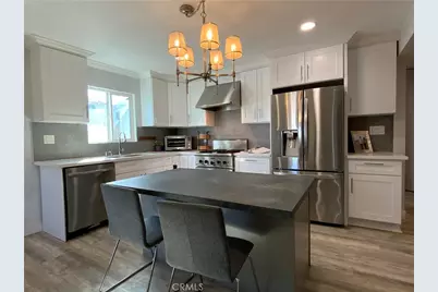 17091 B Lane, Huntington Beach, CA 92647 - Photo 5