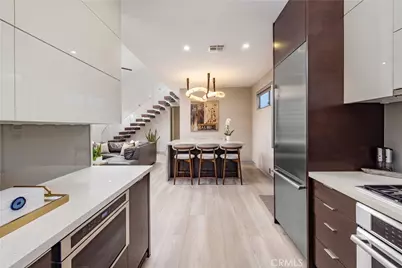 29 W Neapolitan, Long Beach, CA 90803 - Photo 11