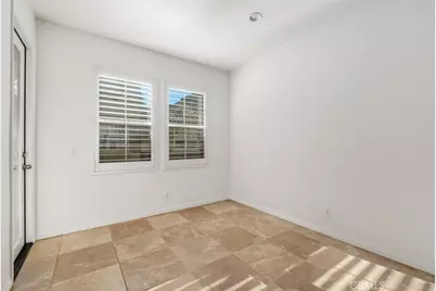 76 Dovetail, Irvine, CA 92603 - Photo 5