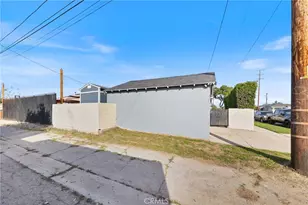 758 E 94th, Los Angeles, CA 90002 - Photo 33