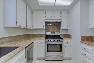 8932 Biscayne Ct, Huntington Beach, CA 92646 - Photo 11