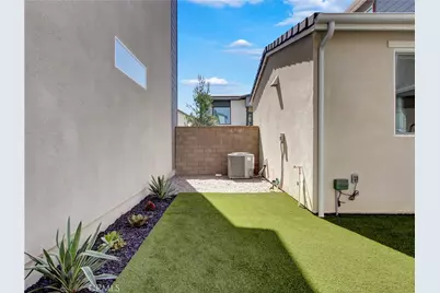 230 Sora, Irvine, CA 92618 - Photo 17