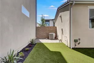 230 Sora, Irvine, CA 92618 - Photo 17