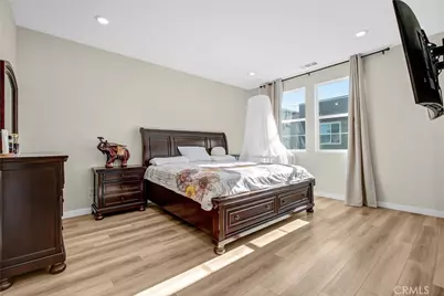 27120 Valley Oak Place, Valencia, CA 91381 - Photo 11