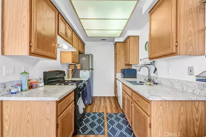 21836 S Vermont Avenue #6, Torrance, CA 90502 - Photo 13