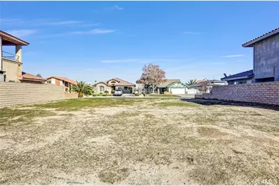 13608 Sea Gull Drive, Victorville, CA 92395 - Photo 7