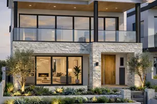 2212 Pacific Dr, Corona del Mar, CA 92625 - Photo 15