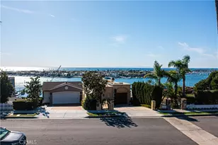 2212 Pacific Dr, Corona del Mar, CA 92625 - Photo 11