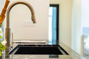 11911 Hartsook, Valley Village, CA 91607 - Photo 21