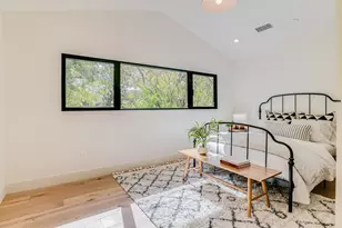 11911 Hartsook, Valley Village, CA 91607 - Photo 47