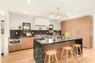 11911 Hartsook, Valley Village, CA 91607 - Photo 15