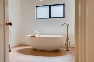 11911 Hartsook, Valley Village, CA 91607 - Photo 53