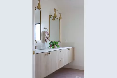 11911 Hartsook, Valley Village, CA 91607 - Photo 47