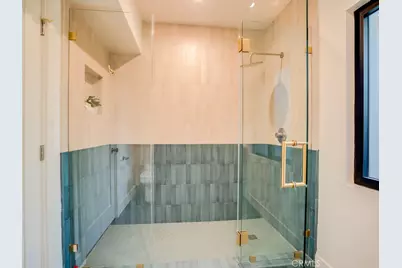 11911 Hartsook, Valley Village, CA 91607 - Photo 37