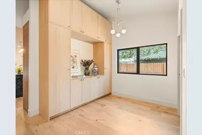 11911 Hartsook, Valley Village, CA 91607 - Photo 7