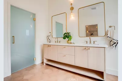 11911 Hartsook, Valley Village, CA 91607 - Photo 55