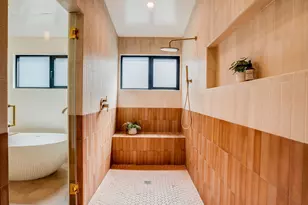 11911 Hartsook, Valley Village, CA 91607 - Photo 3