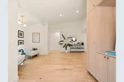 11911 Hartsook, Valley Village, CA 91607 - Photo 9