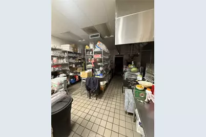 17908 Magnolia Avenue, Fountain Valley, CA 92708 - Photo 11