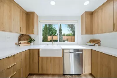 33 Desert Thorn, Rancho Santa Margarita, CA 92688 - Photo 9