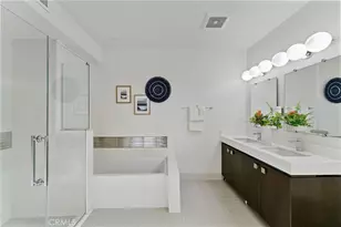 118 N Kings Rd, Los Angeles, CA 90048 - Photo 17