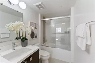 118 N Kings Rd, Los Angeles, CA 90048 - Photo 25