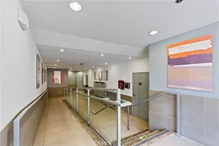 118 N Kings Rd, Los Angeles, CA 90048 - Photo 3