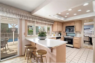 11130 Stonecress Avenue, Fountain Valley, CA 92708 - Photo 11