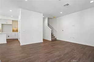 969 W Dhalia St, Compton, CA 90220 - Photo 5