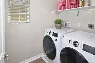 16554 Stone Pne Ln, Fontana, CA 92336 - Photo 7