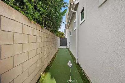 2076 Tablelands Way, Costa Mesa, CA 92627 - Photo 21