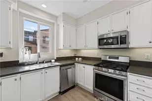 27 Dietes Ct, Ladera Ranch, CA 92694 - Photo 11