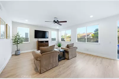 24567 Corte Descanso, Murrieta, CA 92562 - Photo 11