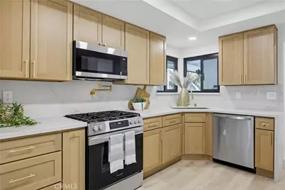 410 W Crystal View, Orange, CA 92865 - Photo 3