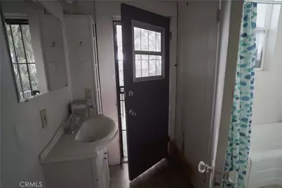 1724 Clinton Street, Los Angeles, CA 90026 - Photo 13