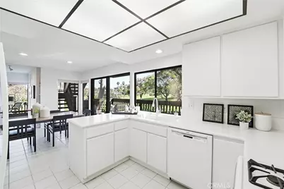 10 Lago Norte, Irvine, CA 92612 - Photo 11