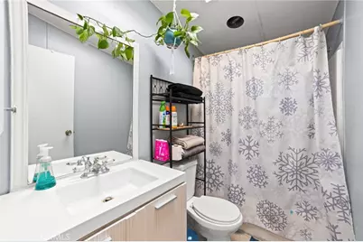 1155 S Riverside #22, Rialto, CA 92376 - Photo 25