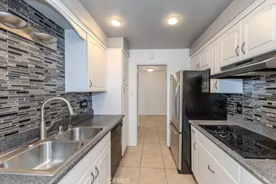 210 Grand #201, Long Beach, CA 90803 - Photo 7