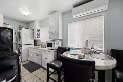 2725 Obama, Los Angeles, CA 90018 - Photo 15