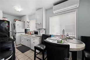 2725 Obama, Los Angeles, CA 90018 - Photo 15