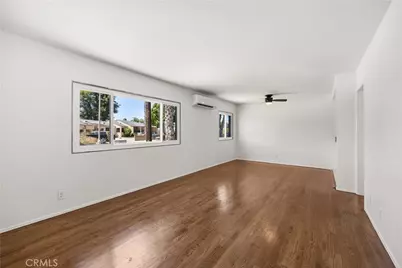 2725 Obama, Los Angeles, CA 90018 - Photo 7