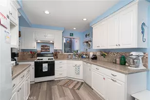 2053 Meadow View, Costa Mesa, CA 92627 - Photo 15