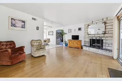 1934 S Robert Lane, Anaheim, CA 92802 - Photo 11