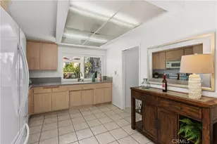 2210 E Oshkosh Cir, Anaheim, CA 92806 - Photo 9