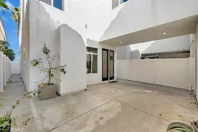 310 18th Street, Huntington Beach, CA 92648 - Photo 49