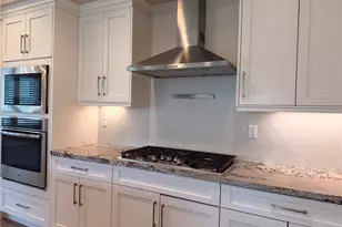 325 Doheny Way, Dana Point, CA 92629 - Photo 7